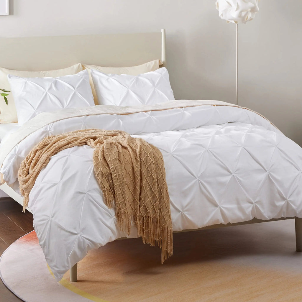 Pinch Pleated Duvet Cover Set