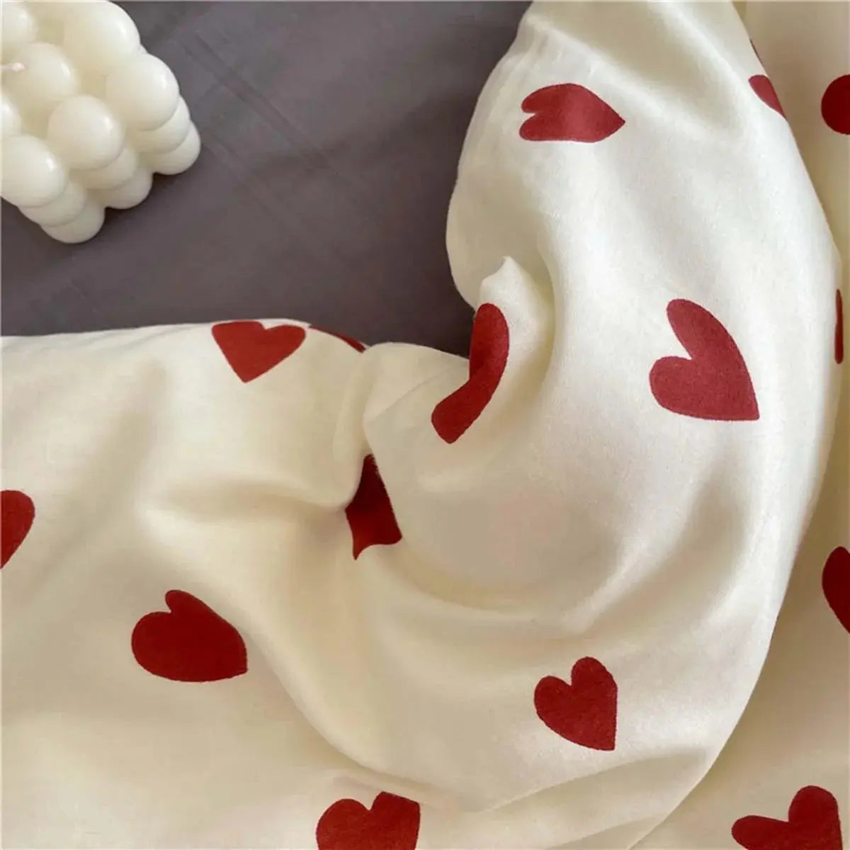 Korean Heart Bedding Set (4 Pcs)