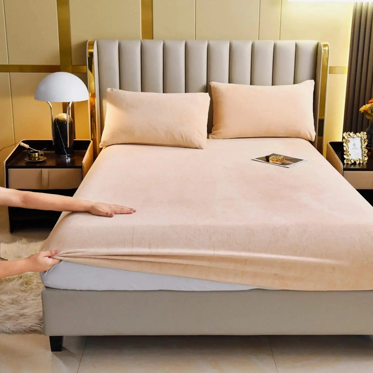 Plush Velvet Thermal Mattress Cover