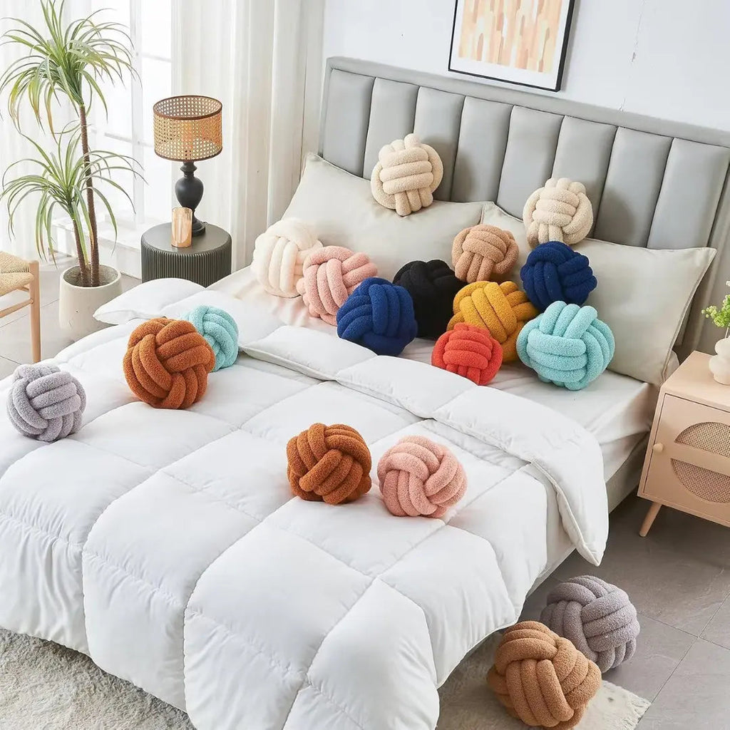Decorative Knot Pillow Ball