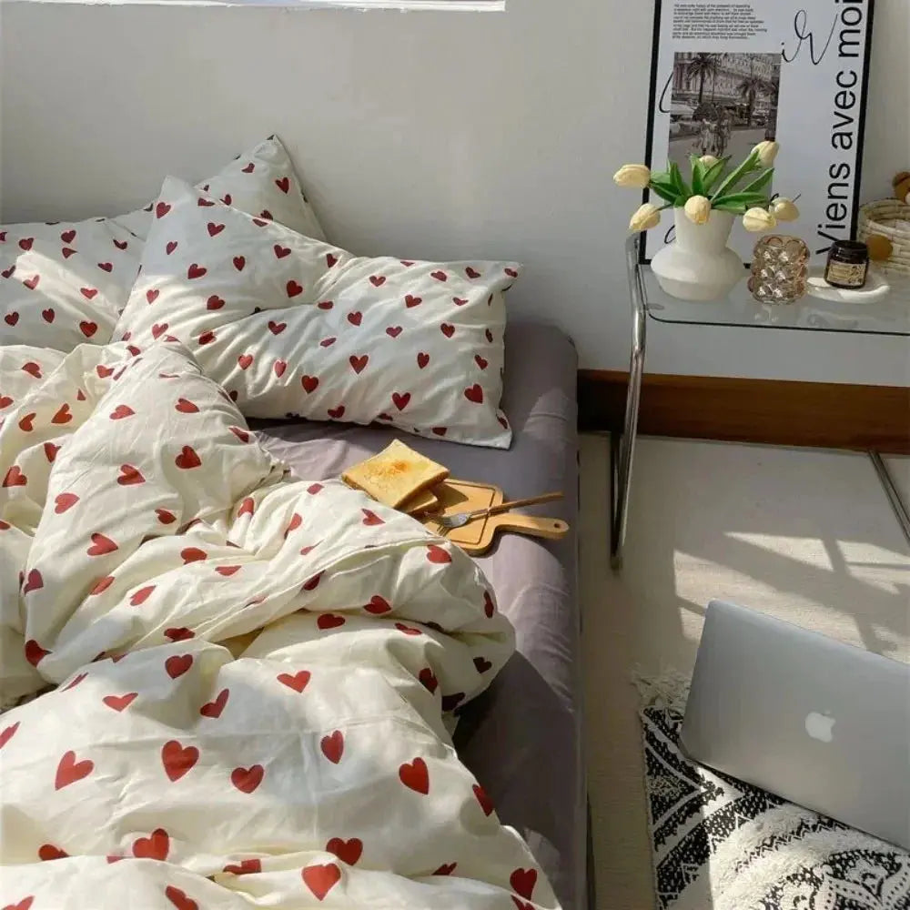 Korean Heart Bedding Set (4 Pcs)