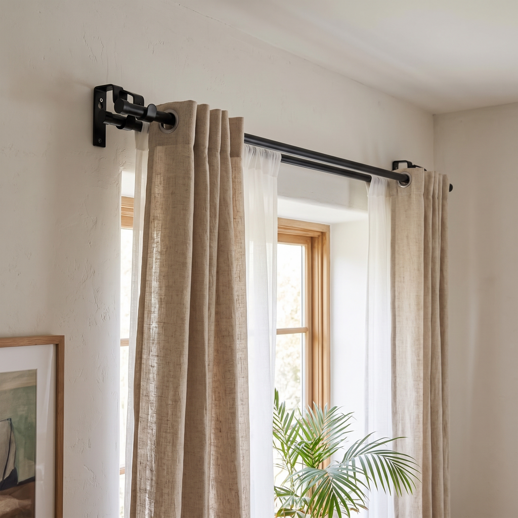 Double Rod Bracket in use