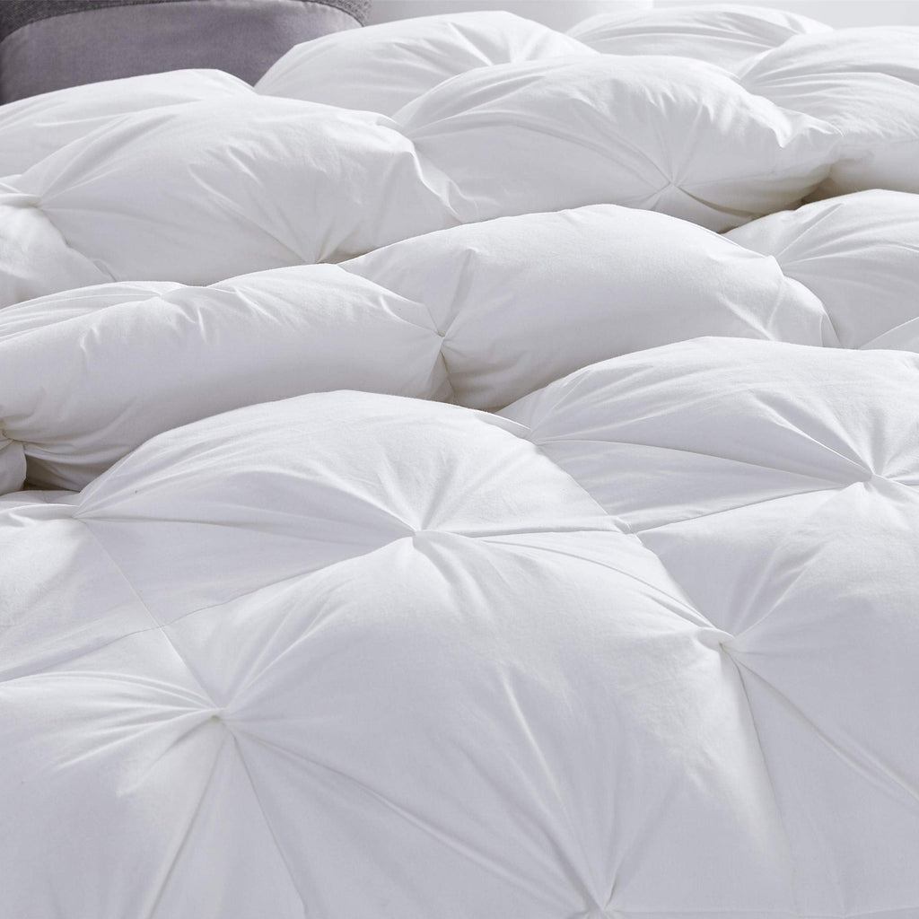 Goose Down Pinch Pleat Comforter