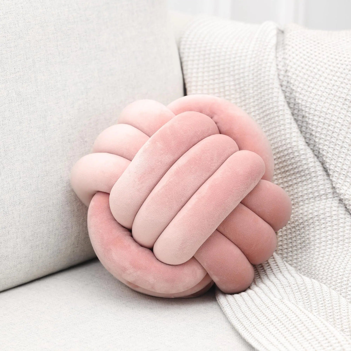Decorative Knot Pillow Ball